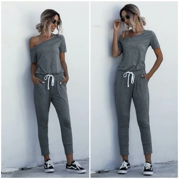 Comfy Black off shoulder waist tie pocket jumpsuit - Picture 2 of 9
